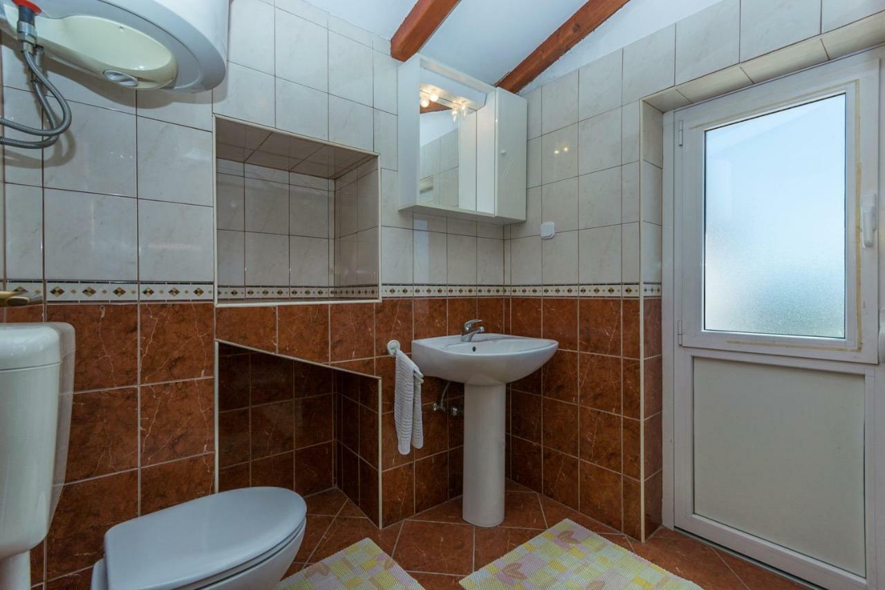 Carmen 2 Appartement Funtana Buitenkant foto